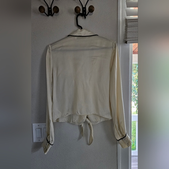 Wilfred tie-front satin blouse with contrast piping - Picture 2 of 6